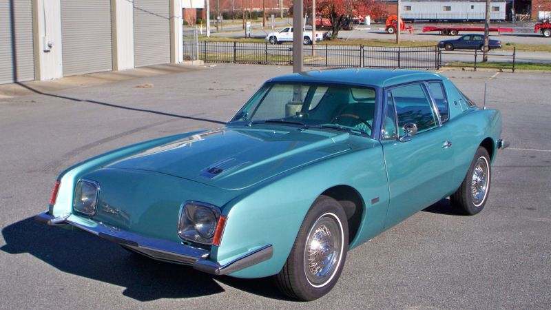 Полуспортивные авто 60-х отличались редкой элегантностью Полуспортивные авто 60-х отличались редкой элегантностью