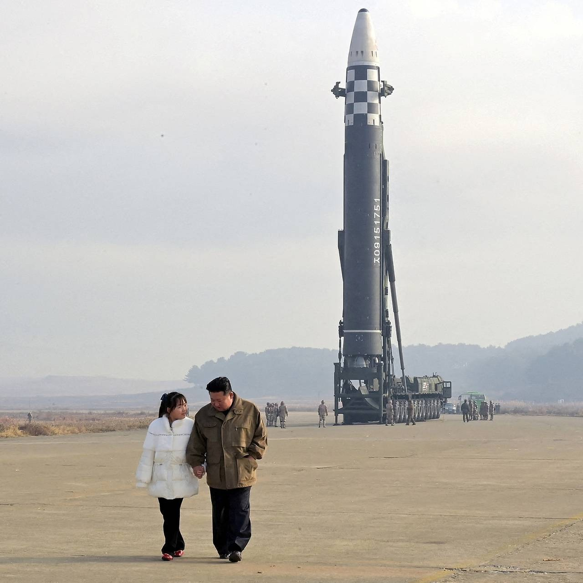 Северная Корея – самая закрытая страна в мире. КНДР находится под санкциями с 2006 года. Поводом стало первое успешное испытание ядерного оружия.-4