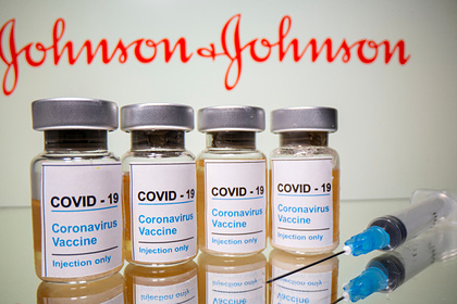 В Европе проверят связь между вакциной Johnson&Johnson и тромбозом Мир