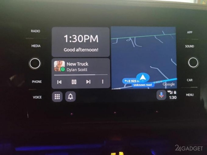 Google разрабатывает обновленную версию Android Auto