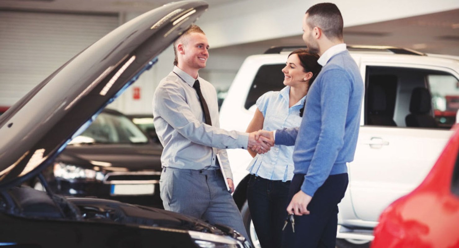 В Петербурге покупателям надоело ждать новые автомобили