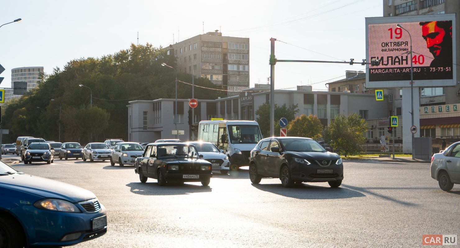 DongFeng для китайского авторынка выпускает кроссовер Venucia Big V Night Edition