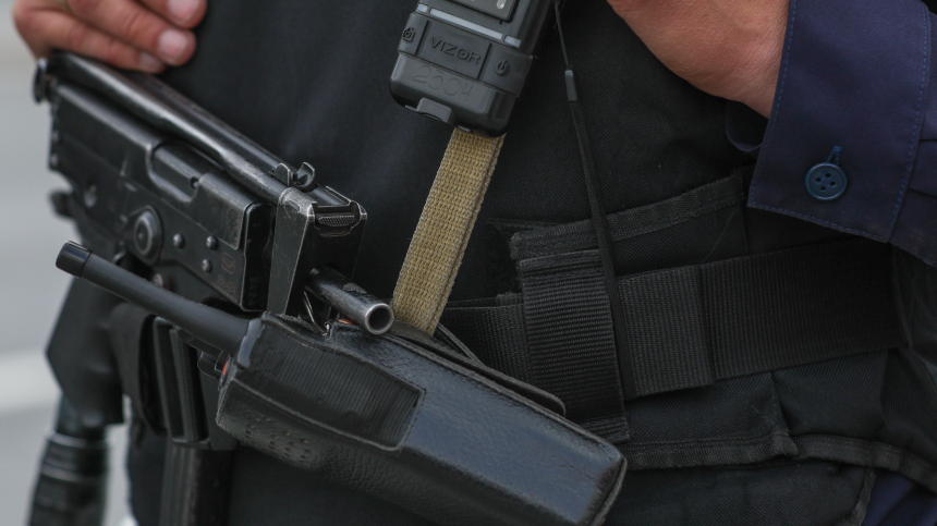 «Трое в черной форме»: очевидец рассказал о нападении на полицейских в Дербенте