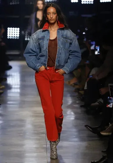 Неделя моды в Париже: Ирина Шейк, Елена Перминова и Диана Крюгер на показе Isabel Marant Marant, Isabel, показе, осеньзима, Елена, Перминова, Ирина, подиум, другие, супермодель, Тугаард, Крюгер, Тенни, Диана, Консани, рамках, коллекции, Самойловой, 2026Ирина, 2026Алекс