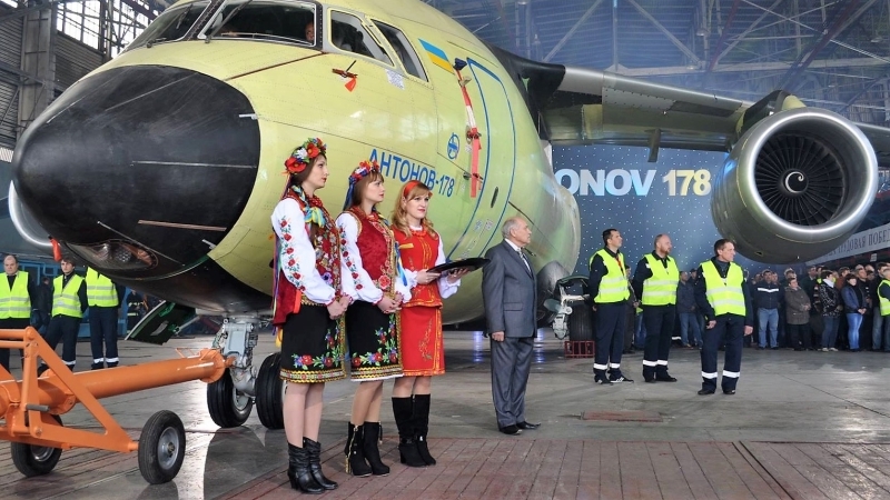 Падение «Антонова»: Альгис Микульскис о смертельном штопоре украинского авиапрома
