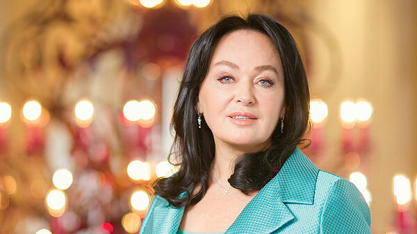 Гузеева раскрыла тайну личной жизни дочери: родила и вышла замуж - похожая новость на Toplenta