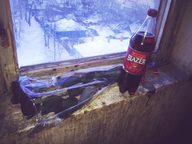 Возвращаясь домой, вы можете встретить их - королей и королев подъездов! быдло, гопники, подъезды, фотографии