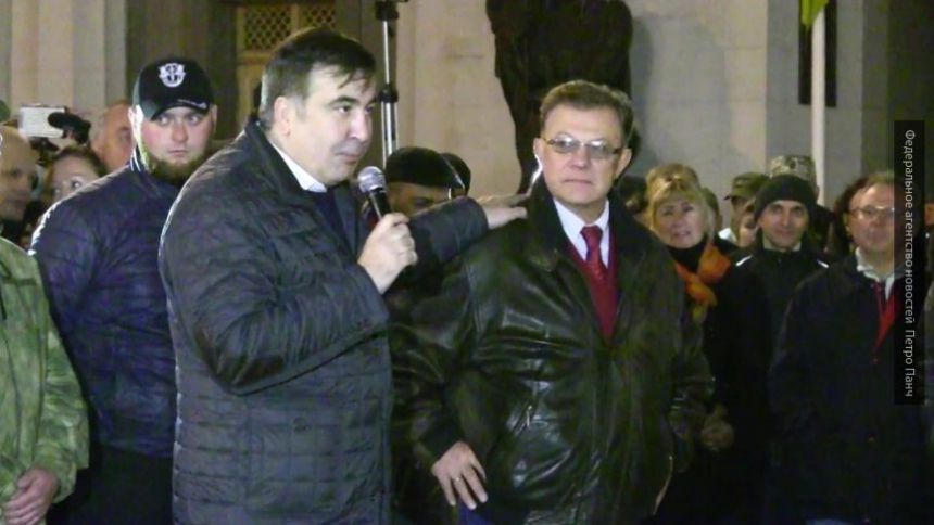 «Стоять до конца»: сторонники Саакашвили хотели установить палатки перед СИЗО