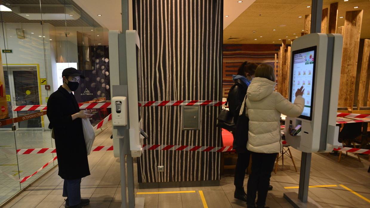 Инфекционист Чуланов: нерабочие дни в России должны пройти с более жесткими ограничениями