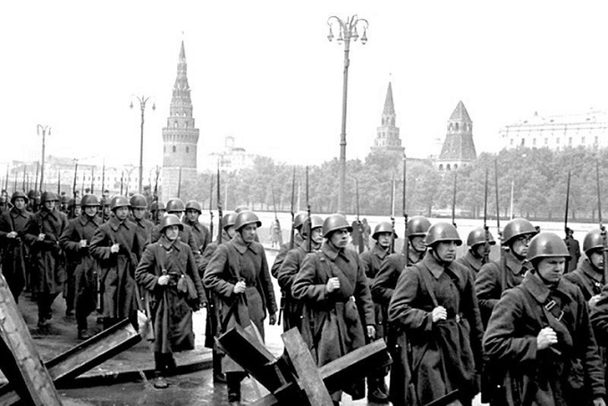 Кто на самом деле спас Москву осенью 1941 года