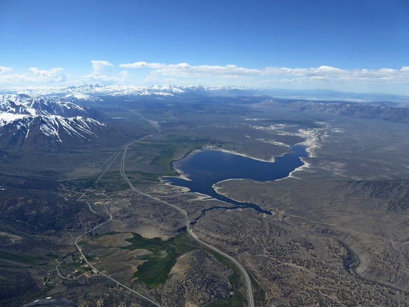 Загадочные колонны озера Кроули в Калифорнии интересное,природа