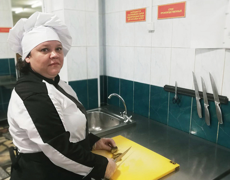 Праздник для солдатского желудка: как в российской армии проводят День повара Праздник для солдатского желудка: как в российской армии проводят День повара Общество