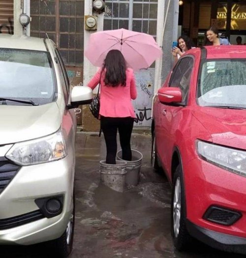 Ваня, что-то у меня голова разболелась, ты что, опять меня хочешь?