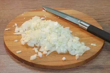 Пироги с мясным фаршем, овощами и соусом: шаг 9