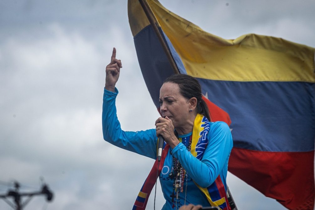    Мария Корина Мачадо на митинге против Николаса Мадуро.