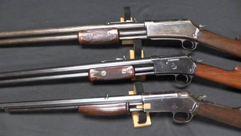 Они были первыми: «Кольт-Молния» против «Винчестера»