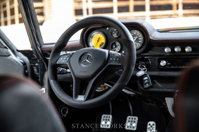 Американцы превратили классический Mercedes-Benz в безумный кастом Американцы превратили классический Mercedes-Benz в безумный кастом авто,автомобиль,автоновости,НОВОСТИ,тюнинг