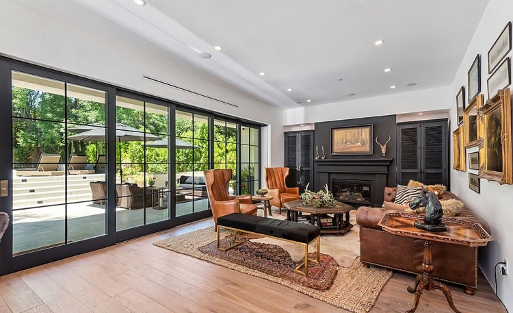 В гостях у Эшли Симпсон и Эвана Росса: экскурсия по особняку пары за 4 миллиона долларов В гостях у Эшли Симпсон и Эвана Росса: экскурсия по особняку пары за 4 миллиона долларов Стиль жизни,Дома звезд