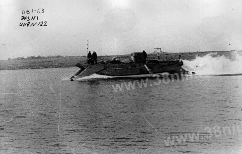 История зампотеха: танковый десант на подводных крыльях оружие