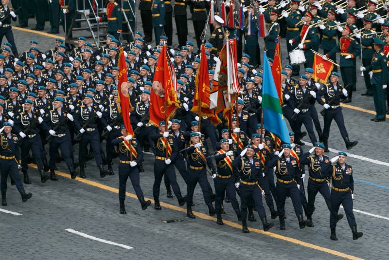 Подразделения нового типа и новая техника. Перспективы развития ВДВ