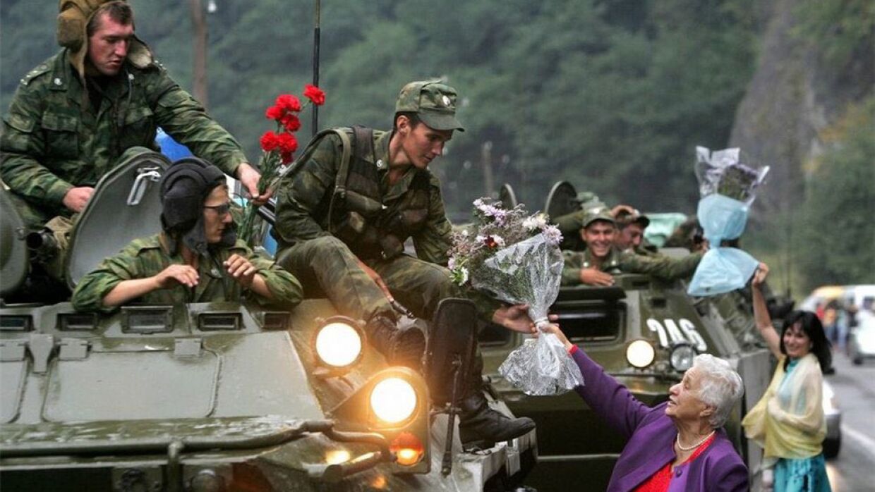 Российский военный контингент в Южной Осетии, август 2008 года.