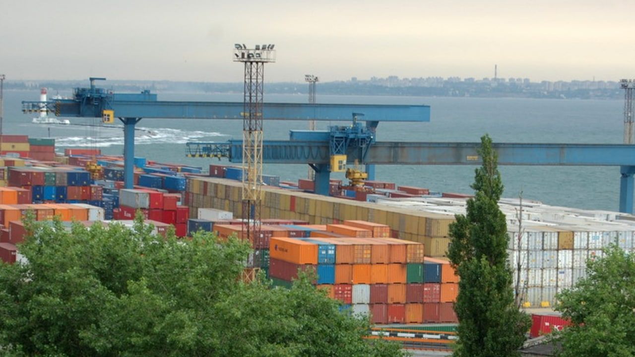 Три судна с продовольствием покинут порты Украины 29 августа