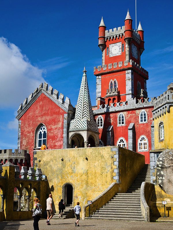 Уникальный дворец Пена в Португалии дворцы,Европа,Португалия