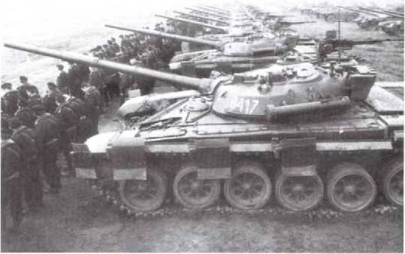 Украине передали танки Т-72М/М1: из чего состоит и на что способна броня этих стариков оружие