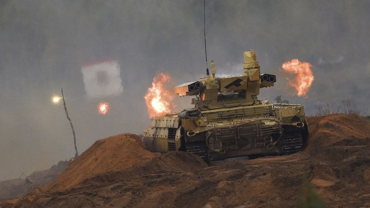 Российские боевые машины поддержки танков показали высокую боевую устойчивость в ходе СВО Армия,Украина