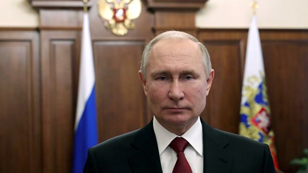 Путин призвал обеспечить эффективность работы ФСБ с новыми угрозами Лента новостей