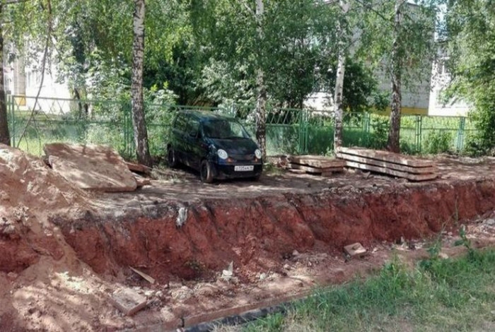 20 дурацких ситуаций из жизни сотрудников ЖКХ, глядя на которые не понятно - то ли плакать, то ли смеяться 20 дурацких ситуаций из жизни сотрудников ЖКХ, глядя на которые не понятно - то ли плакать, то ли смеяться