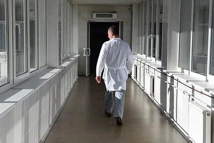 В России врач ввел инородное тело в анус женщины в никабе и был избит ее мужем