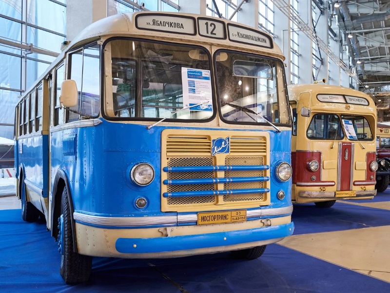 Автобус ЗИЛ-158: почему его невзлюбили водители и пассажиры? авто и мото,история,транспорт