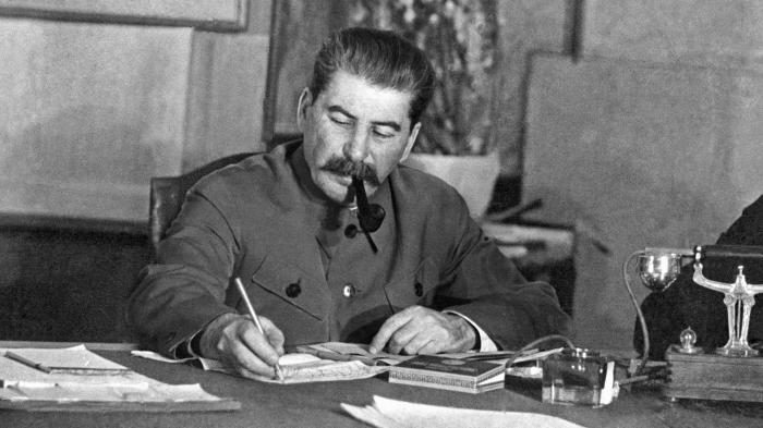 За что был расстрелян шеф легендарного СМЕРШа Виктор Абакумов?