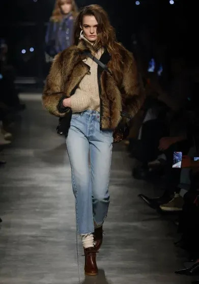 Неделя моды в Париже: Ирина Шейк, Елена Перминова и Диана Крюгер на показе Isabel Marant Marant, Isabel, показе, осеньзима, Елена, Перминова, Ирина, подиум, другие, супермодель, Тугаард, Крюгер, Тенни, Диана, Консани, рамках, коллекции, Самойловой, 2026Ирина, 2026Алекс