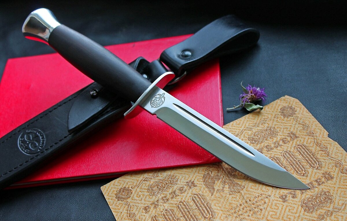 Что в себе таит уцелевший легендарный нож НКВД? гаджеты,ножи