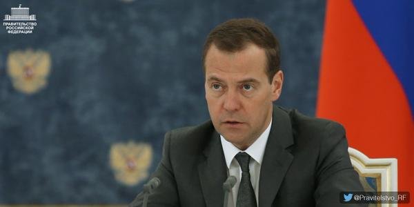 Медведев призвал расстаться с иллюзиями об отмене санкций