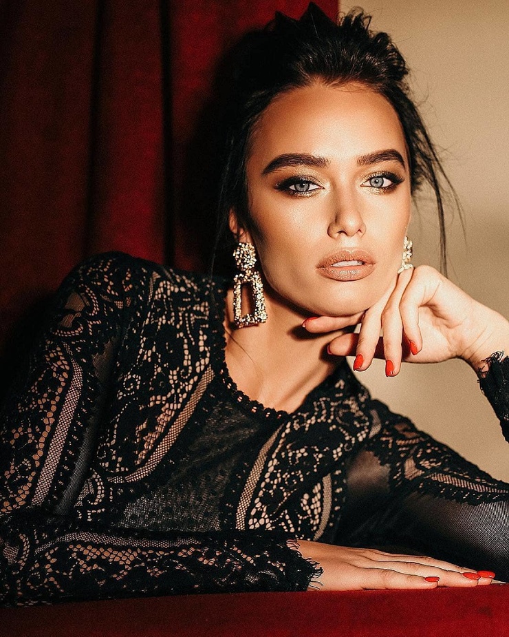 Красивые девушки Крыма. Красивые девушки Крыма.