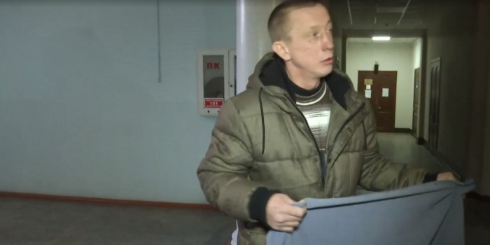 На Украине бывший киборг получил 3 года за украденный флаг