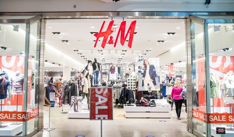 Флагманские магазины H&M будут работать в РФ после 30 ноября