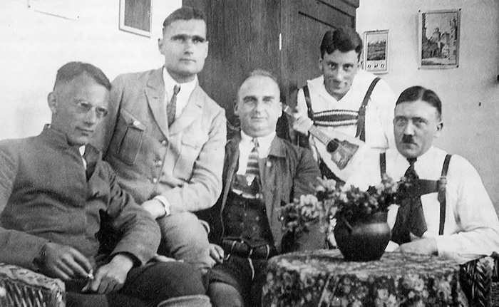 Идентификация Бормана: куда исчезла Идентификация Бормана: куда исчезла