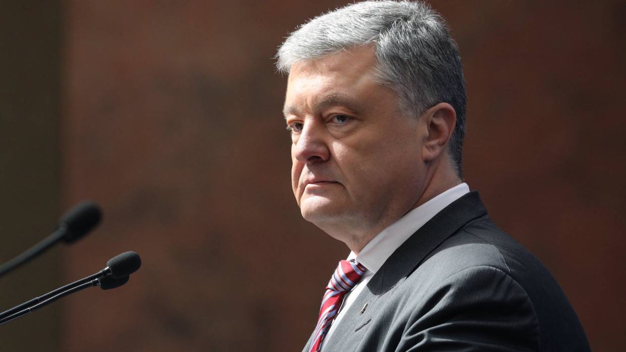 Экс-генпрокурор Украины Луценко: Порошенко в стране встретят с автоматами