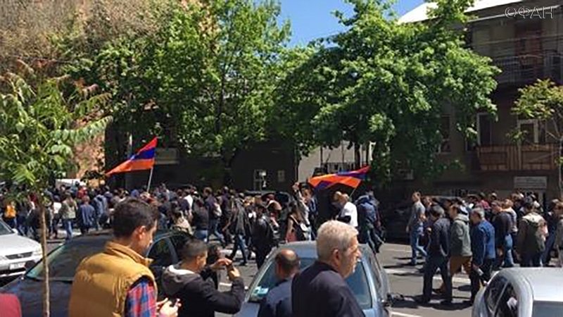 Серж Саргсян ушел в отставку: уйдет ли теперь Армения от России