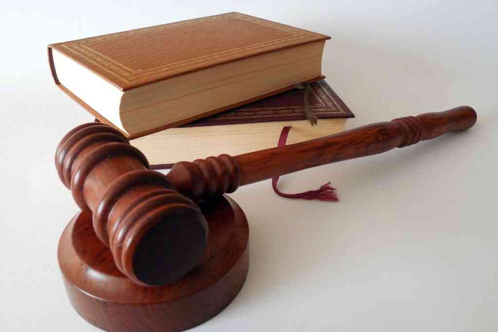 Инженера в Китае уволили из-за походов в туалет: суд присудил ему компенсацию