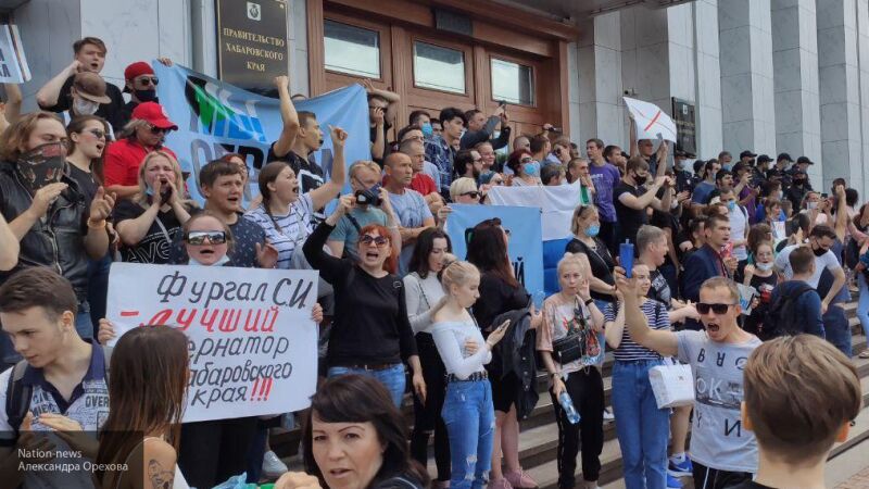 Сторонники Фургала в Хабаровске пренебрегли опасностью COVID-19 на незаконном митинге
