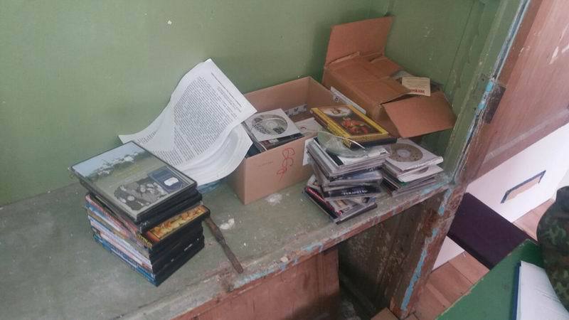 В Славянске полиция возбудилась найденными дисками группы "Любэ"