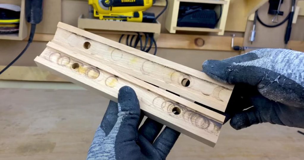 Как сделать универсальный регулируемый зажим из двух пистолетных струбцин