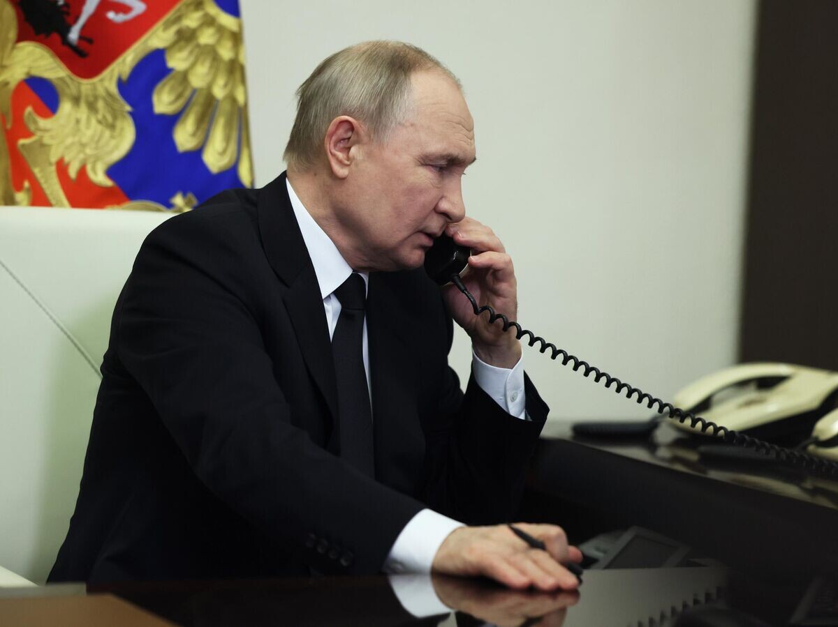 Путин провел телефонный разговор с и.о. главы исполнительной власти