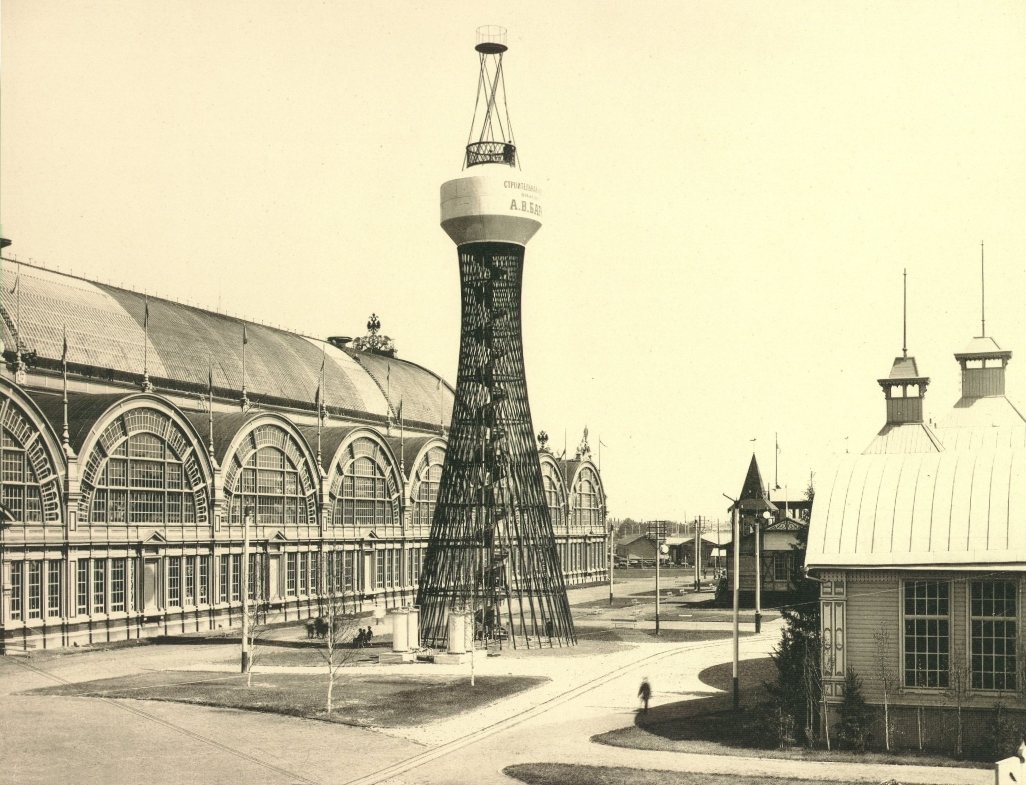 Шуховская водонапорная башня в Нижнем Новгороде.