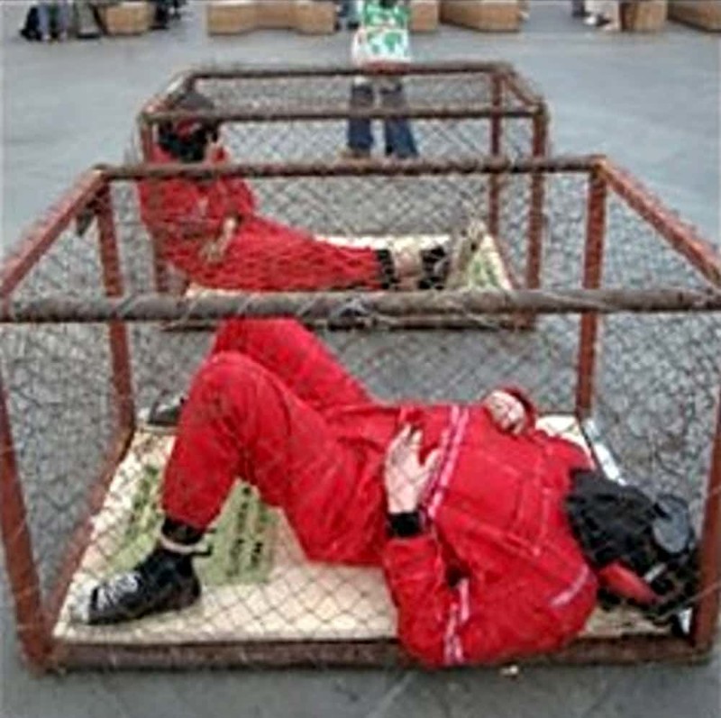 Одиночное заключение в Гуантанамо за решеткой, тюрьмы, фото